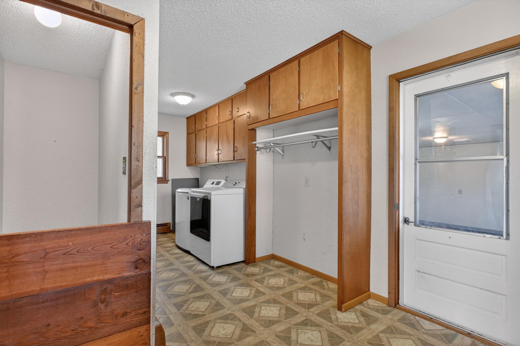Laundry/entry