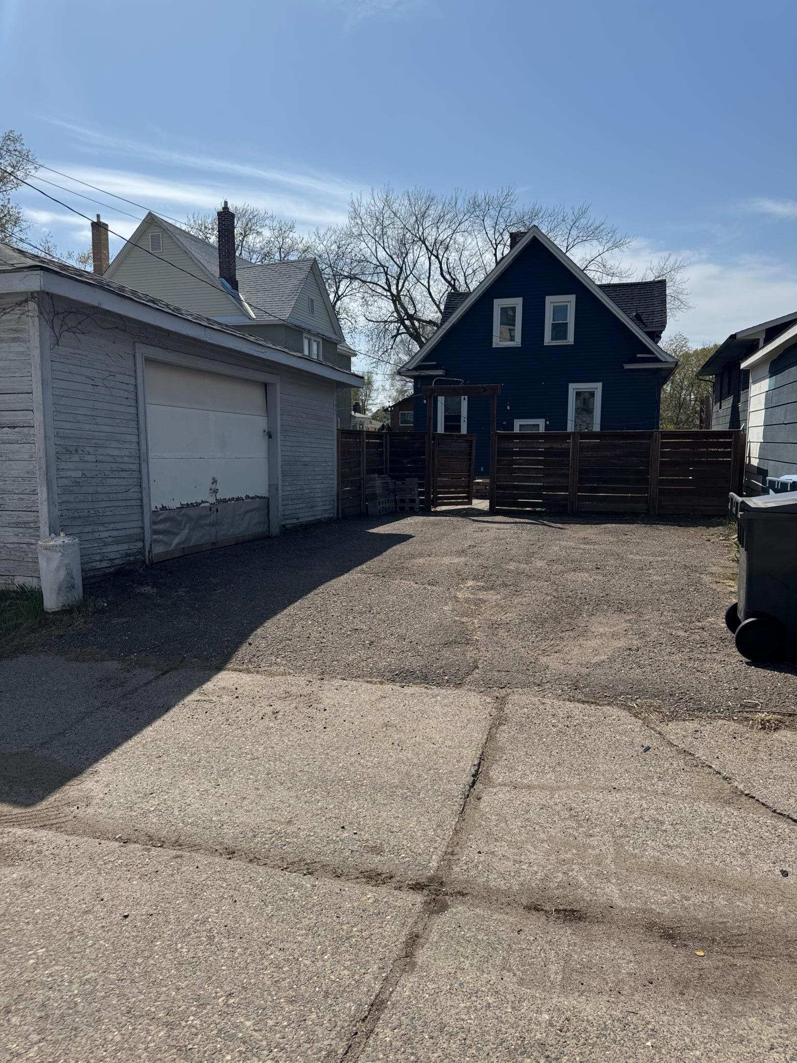 Driveway- off of alley