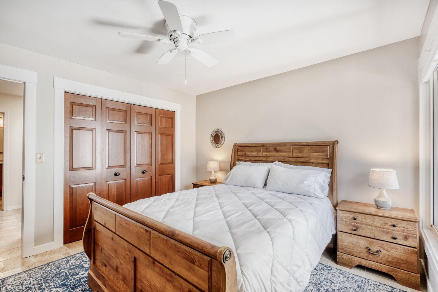 6220 Sandpiper Ct - Bedroom #1 (2).jpg