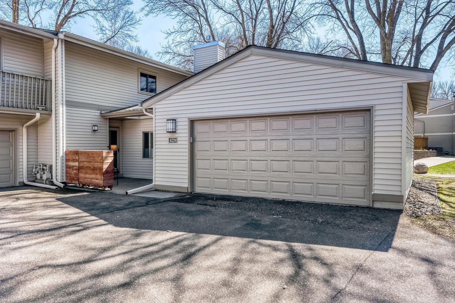 6220 Sandpiper Ct - Exterior.jpg