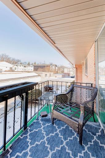 Patio w/ new floor covering