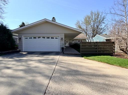 809 W Lake Avenue, Worthington, MN 56187