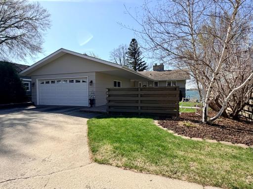 809 W Lake Avenue, Worthington, MN 56187