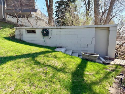 809 W Lake Avenue, Worthington, MN 56187