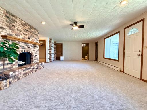 809 W Lake Avenue, Worthington, MN 56187