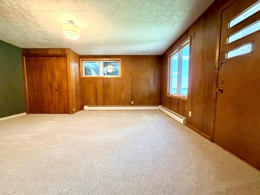 809 W Lake Avenue, Worthington, MN 56187