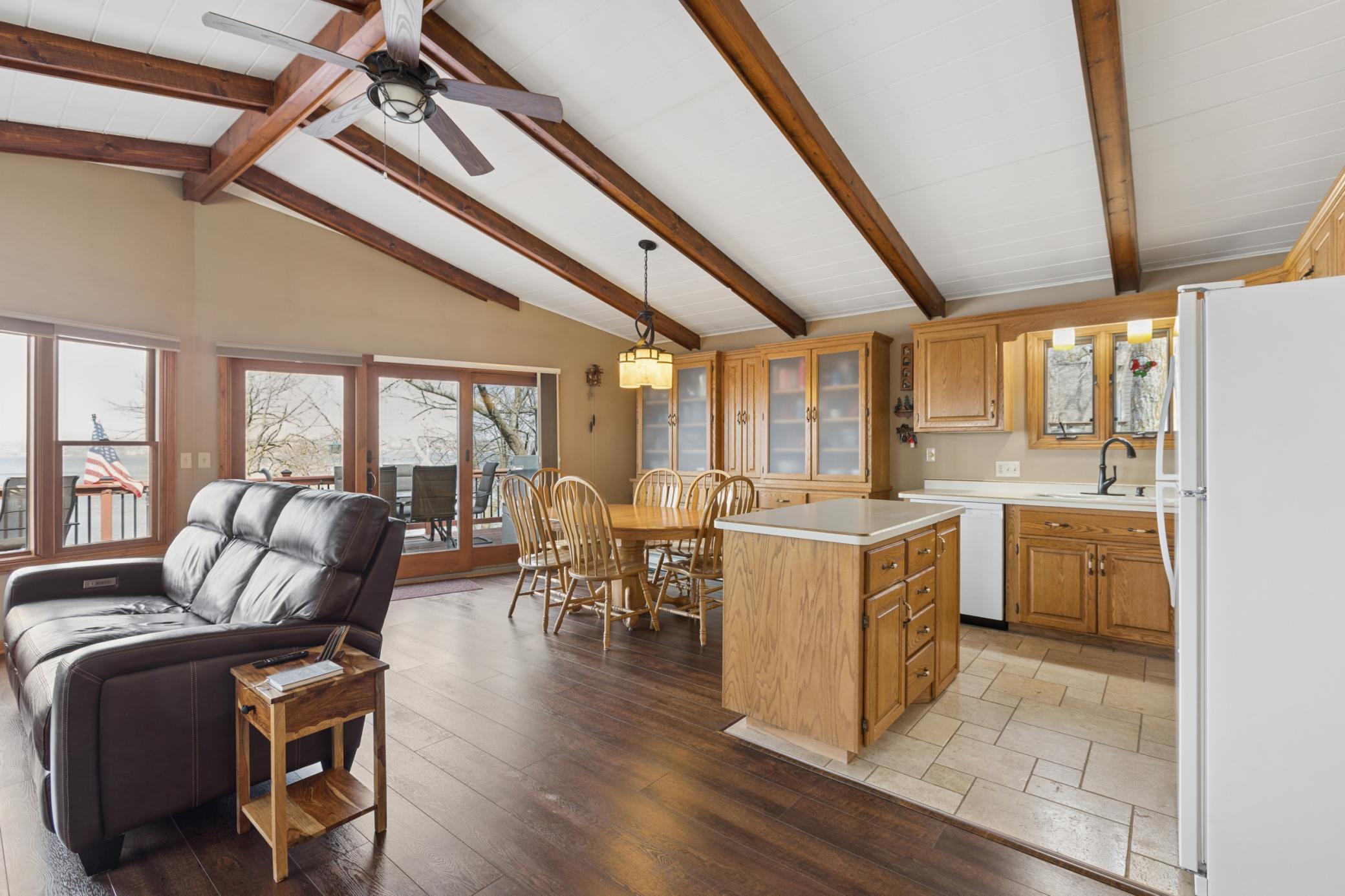 Whether you are entertaining guests at the lake or relaxing this open design allows everyone to spend time together as you enjoy all that Lake Koronis has to offer.