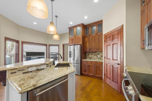 514 State Street N, Waseca, MN 56093
