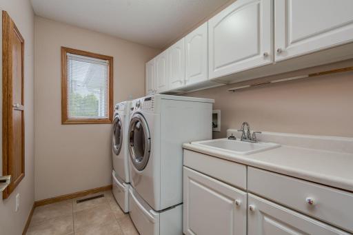 100 Crystal Lane, Mankato, MN 56001