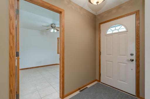 100 Crystal Lane, Mankato, MN 56001