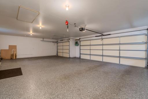 100 Crystal Lane, Mankato, MN 56001