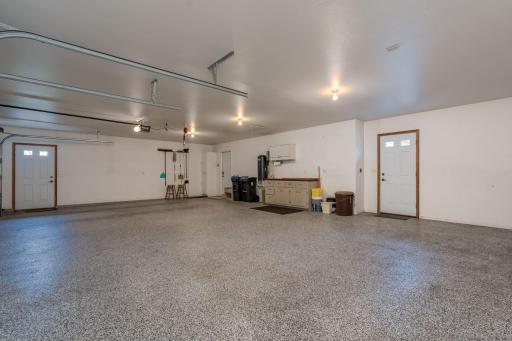100 Crystal Lane, Mankato, MN 56001