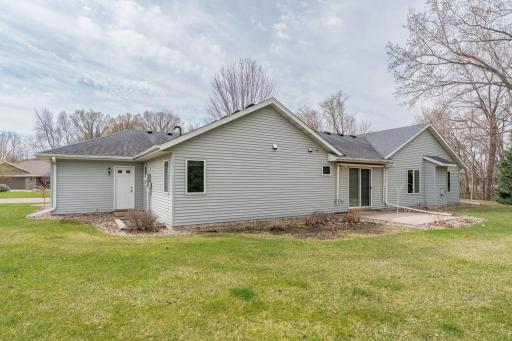 100 Crystal Lane, Mankato, MN 56001