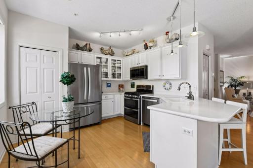 921 Fairfield Way, Minnetonka, MN 55305
