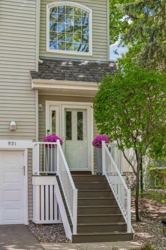 921 Fairfield Way, Minnetonka, MN 55305