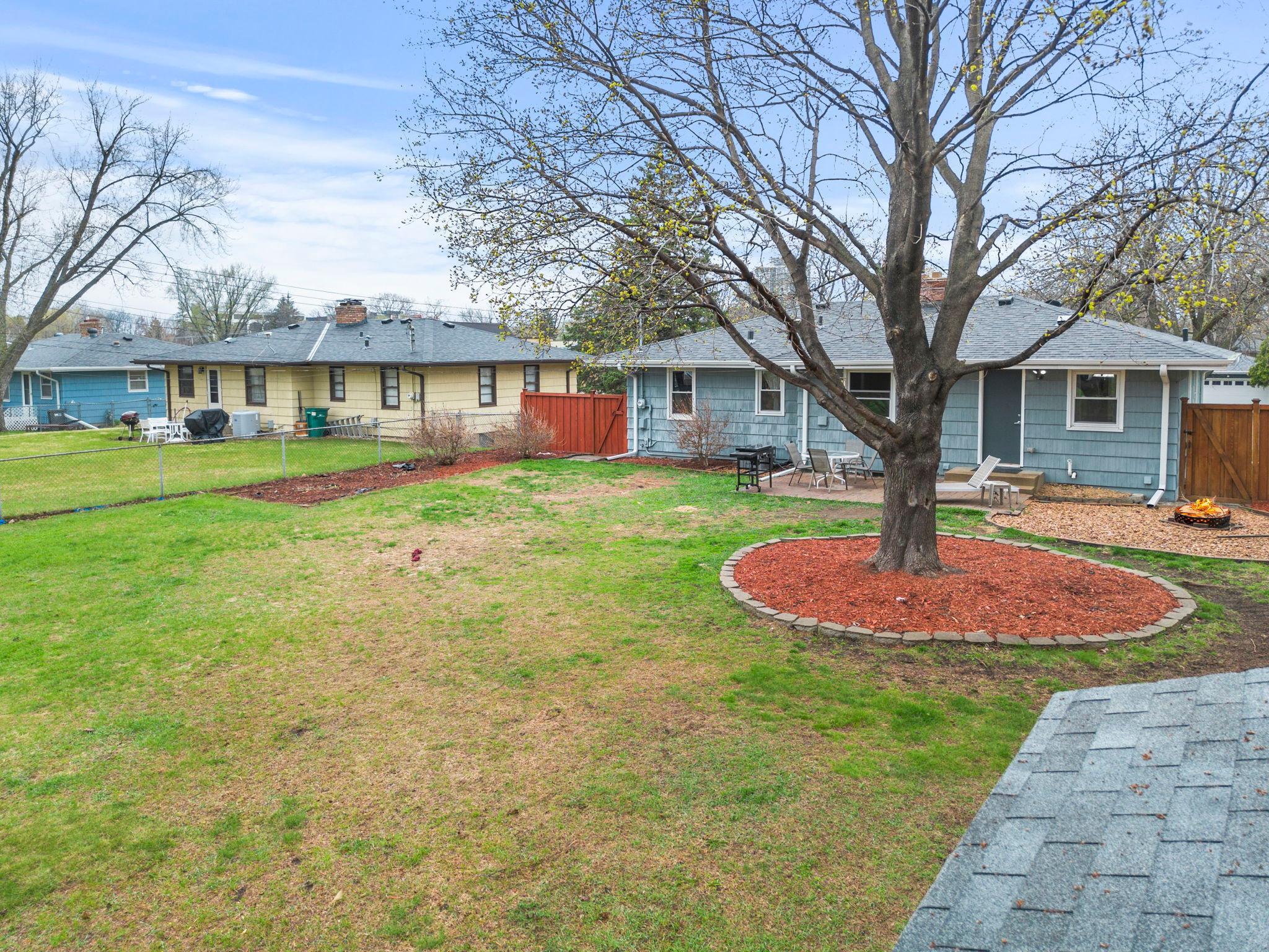 Another look at the spacious backyard.
