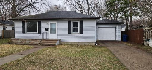 809 10th Avenue N, Saint Cloud, MN 56303