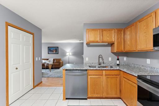 9473 Jewel Lane N, Maple Grove, MN 55311