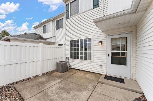9473 Jewel Lane N, Maple Grove, MN 55311