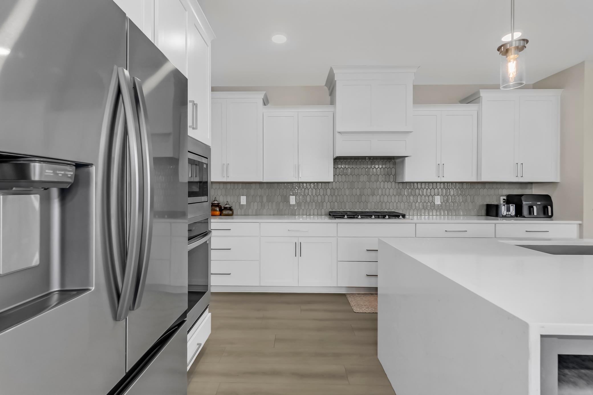 Partial kitchen .jpg