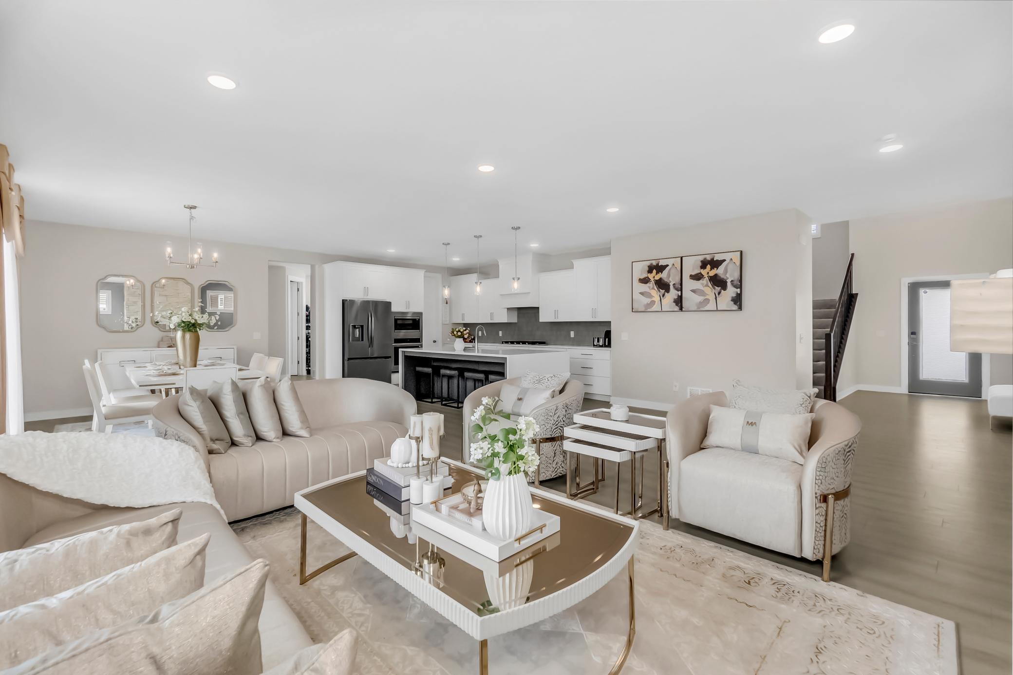 Kitchen_familyRoom open space .jpg