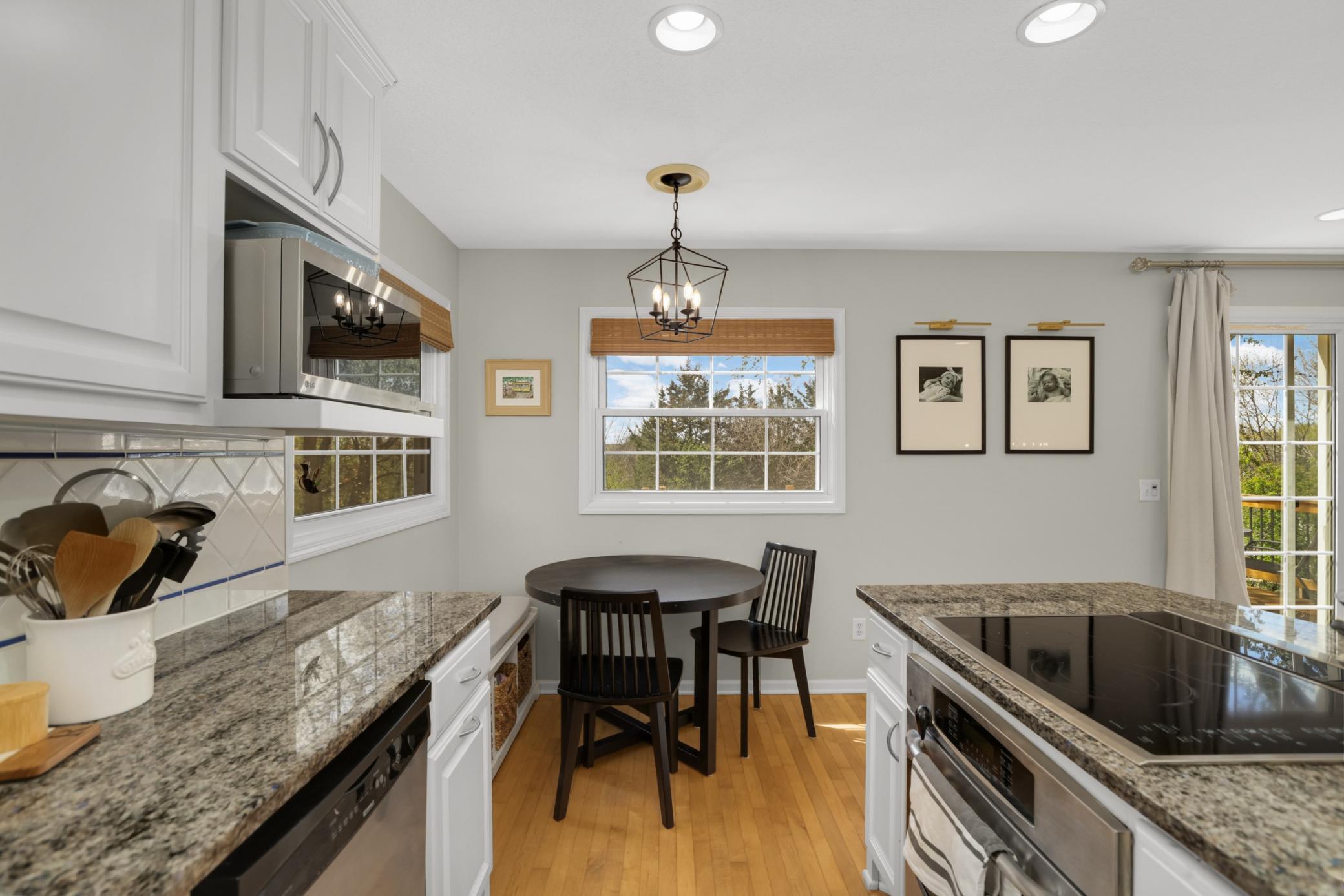 Room for a table, what a perfect eat in kitchen!