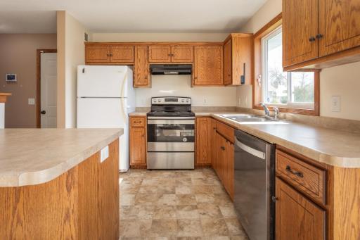 1803 Jasmine Drive, Alexandria, MN 56308