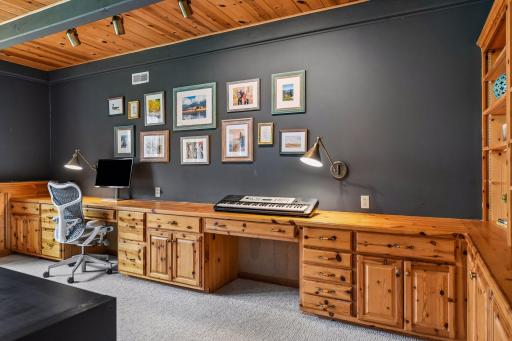 1815 Meadowwoods Trail, Medina, MN 55356
