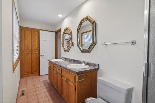 8057 Garfield Street NE, Minneapolis, MN 55432