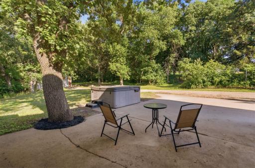 4410 165th Avenue NE, New London, MN 56273