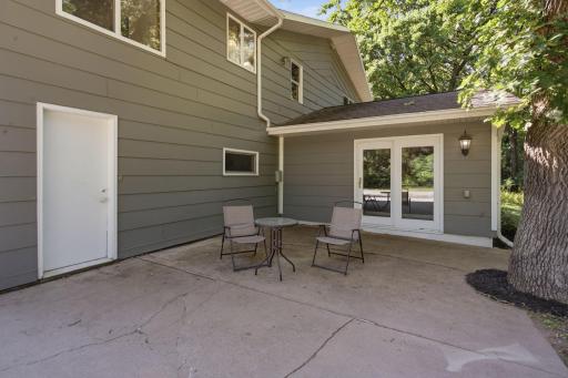 4410 165th Avenue NE, New London, MN 56273