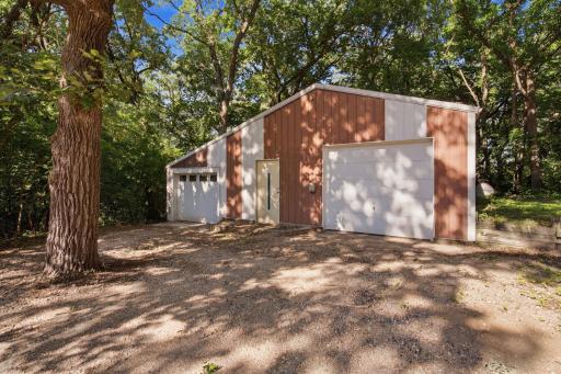 4410 165th Avenue NE, New London, MN 56273