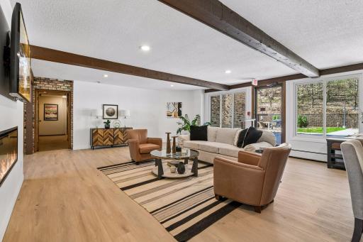 215 Barry Avenue S, 202, Wayzata, MN 55391