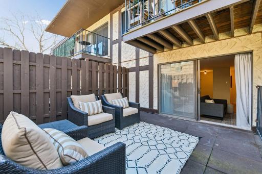 215 Barry Avenue S, 202, Wayzata, MN 55391