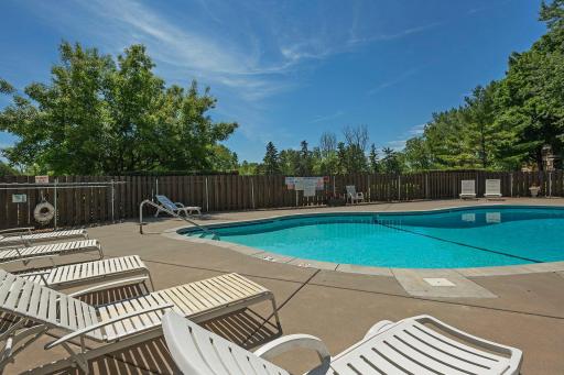215 Barry Avenue S, 202, Wayzata, MN 55391