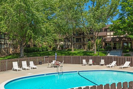 215 Barry Avenue S, 202, Wayzata, MN 55391