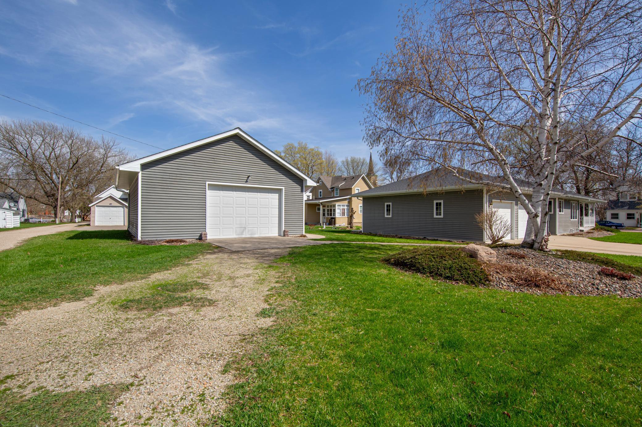 Shop Heated 219 1St Street NW