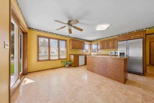 Kitchen - Dining