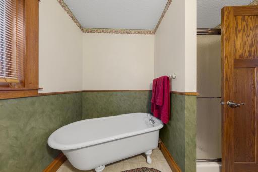 Main Level Bath