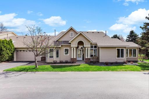 Welcome to 1401 Park Street in White Bear Lake!