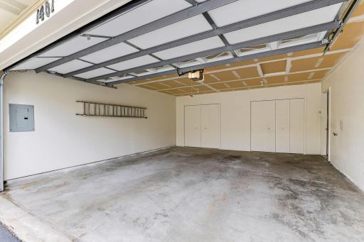 21x19ft finished garage with built in closets!