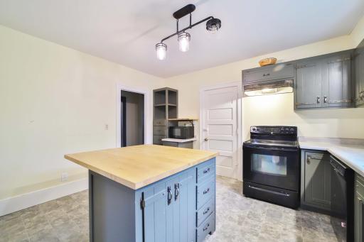 815 Rosewood Street, Brainerd, MN 56401