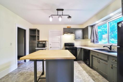 815 Rosewood Street, Brainerd, MN 56401