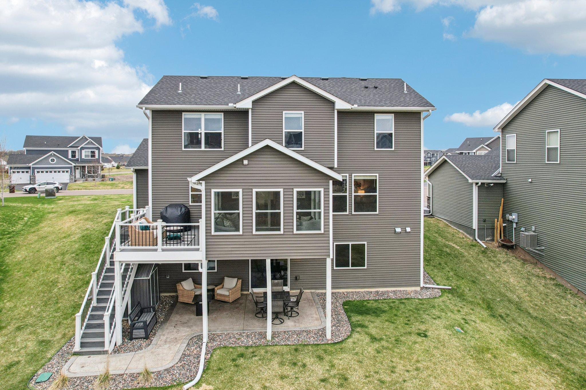 66-web-or-mls-Red Stem Ct-S1804-066.jpg