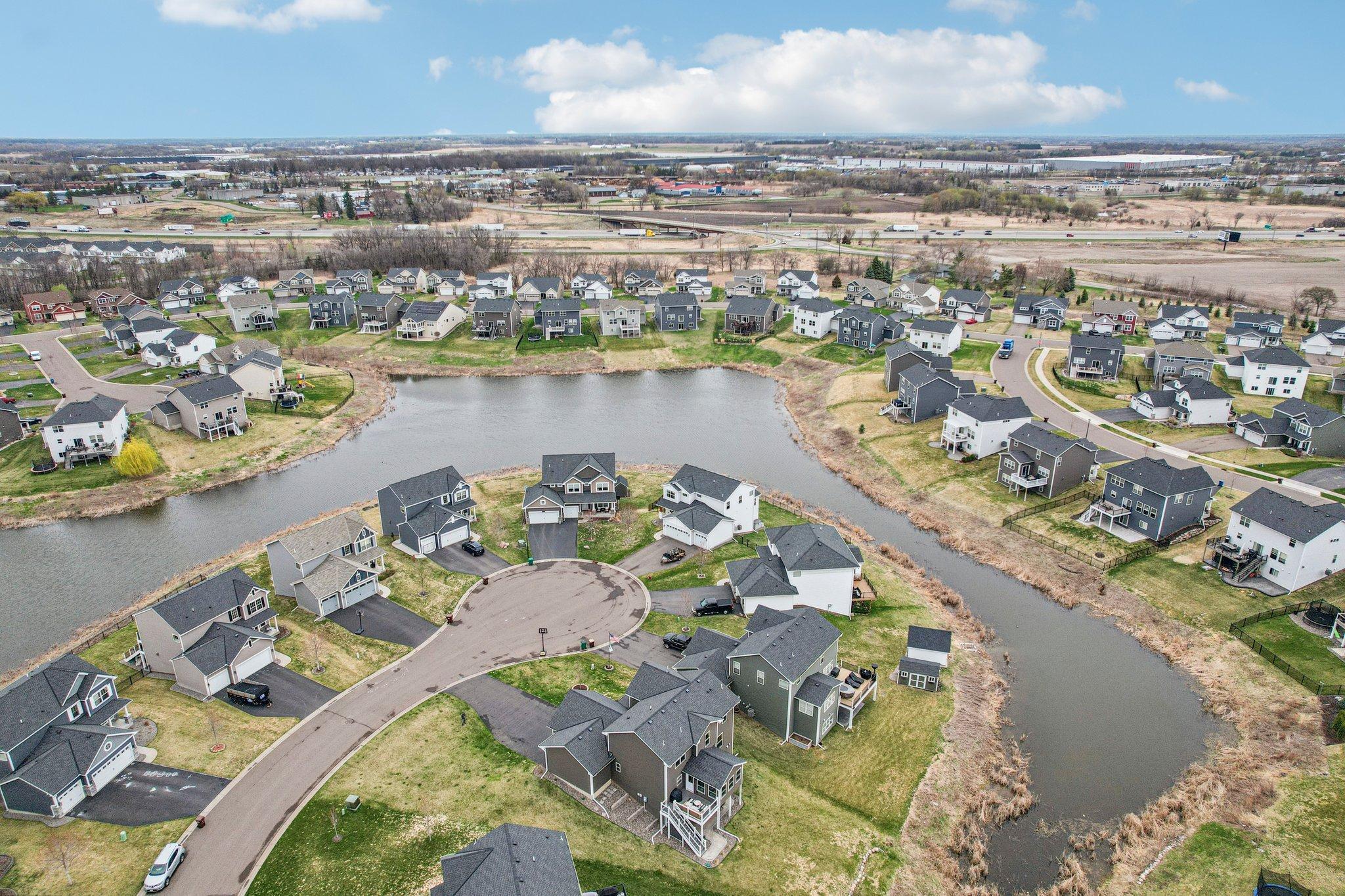 60-web-or-mls-Red Stem Ct-S1804-060.jpg