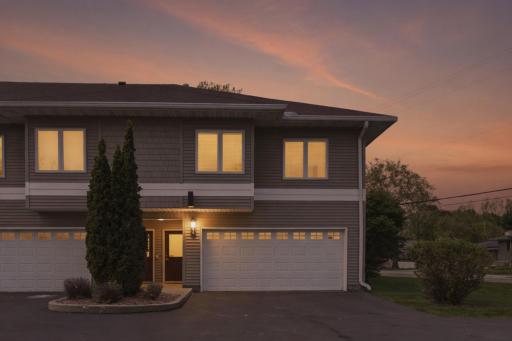 3256 Old Highway 8, Minneapolis, MN 55418