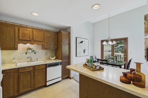 3256 Old Highway 8, Minneapolis, MN 55418