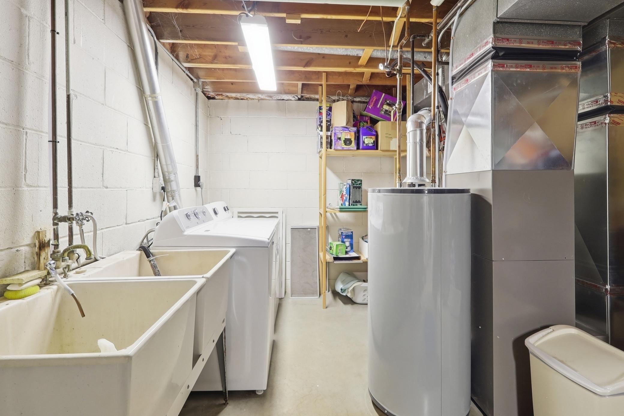 LL Laundry Room