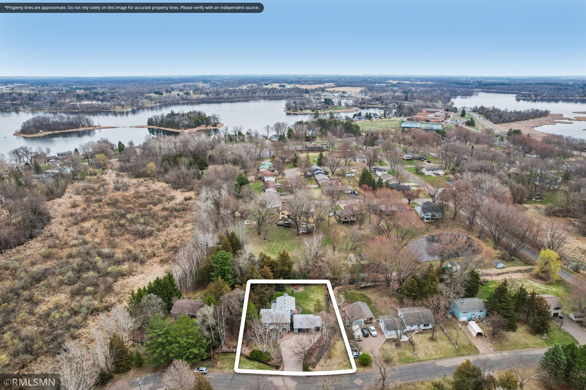 So close to North Center and South Center-both have public access