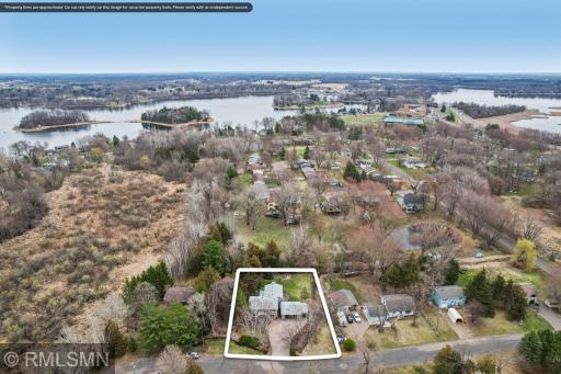 So close to North Center and South Center-both have public access